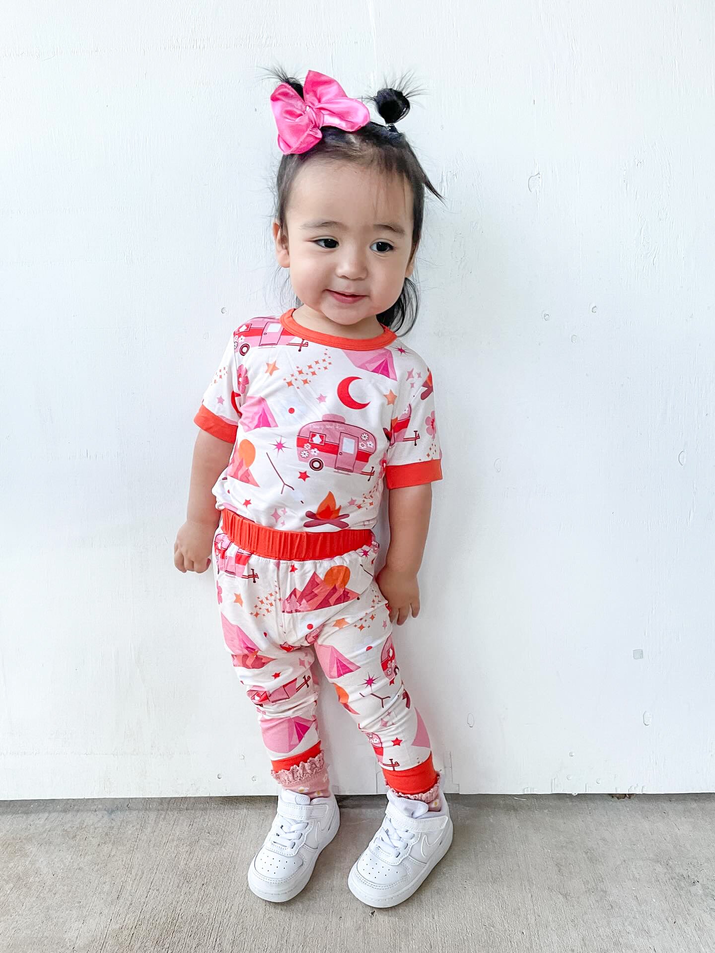 Glamping Girl 2-piece Pajamas